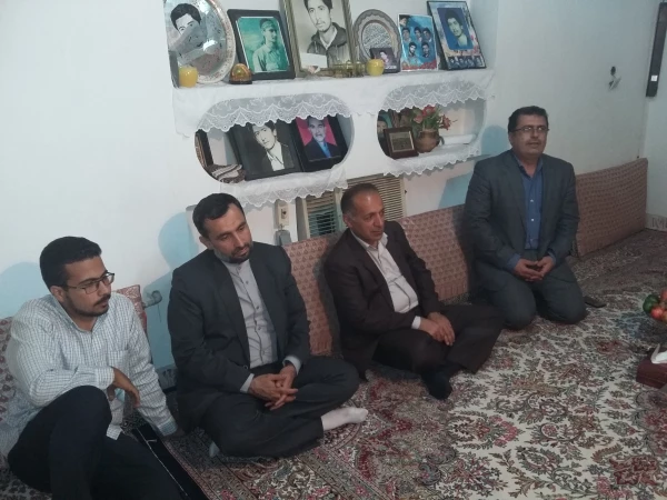 دیدار مسئولین دانشگاه فرهنگیان مازندران با خانواده شهید معافی 3