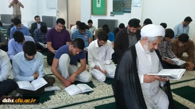 مراسم قرائت آیاتی از کلام الله مجید  ونثار فاتحه ای به ارواح کشته شدگان فاجعه منا در دانشگاه فرهنگیان مازندران