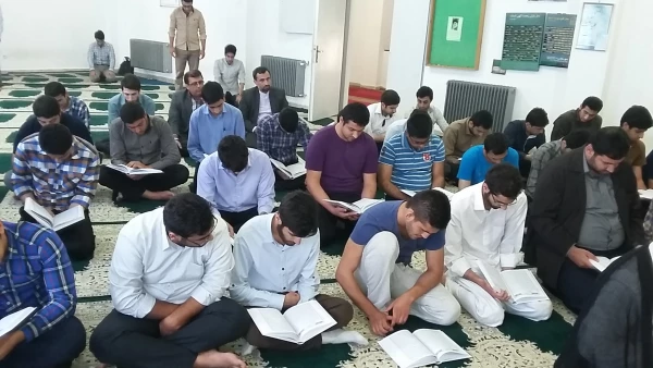 مراسم قرائت آیاتی از کلام الله مجید  ونثار فاتحه ای به ارواح کششته شدگان فاجعه منا در دانشگاه فرهنگیان مازندران 3