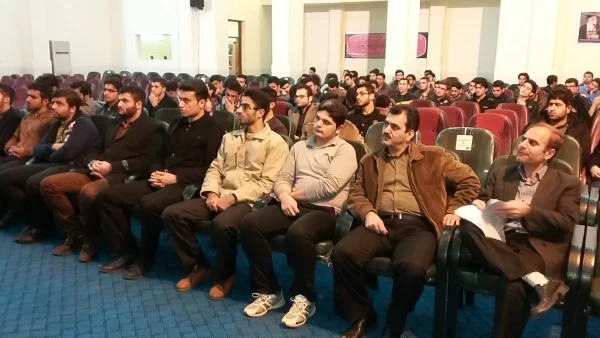 نشست صمیمی با دانشجویان پیرامون تشریح شیوه نامه اصلح 2