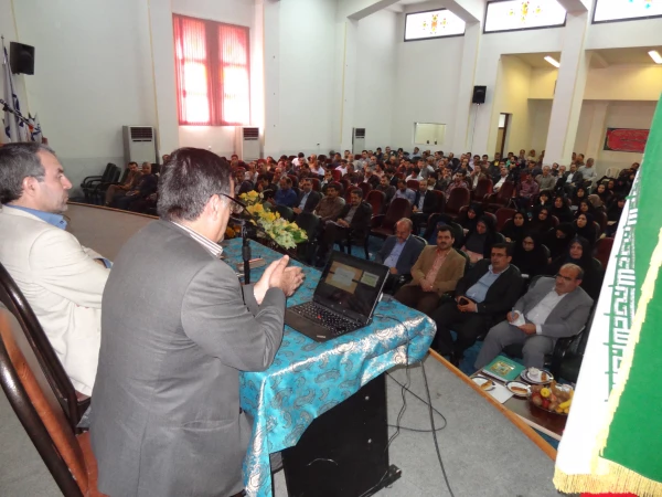 حضور دکتر ساکی معاونت محترم پژوهش وفناوری دانشگاه فرهنگیان در پردیس شریعتی مازندران 5