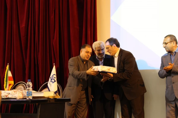 ولین کنفرانس آموزش زبان انگلیسی در مدارس ایران باسخنرانی دکتر مهرمحمدی و دکتر کیانی در پردیس دکتر شریعتی مازندران برگزار شد 11