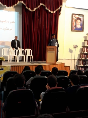 نشست توجیهی مدیریت پردیس دکتر شریعتی با دانشجویان ورودی96 در خصوص آیین نامه های دانشجویی و معرفی همکاران اداری ،آموزشی  به روایت تصویر 7