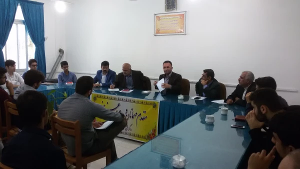 اولین نشست مسئولین پردیس دکتر شریعتی در سال تحصیلی جدید با نمایندگان اتاق ها ی سرای دانشجویی با حضور معاون و سرپرستان شبانه روزی 3