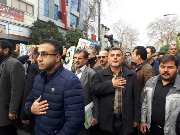 حضور کارکنان ، اساتید و دانشجویان دانشگاه فرهنگیان در تشیع پیکر جانباز شهید سید مصطفی علمدار 3