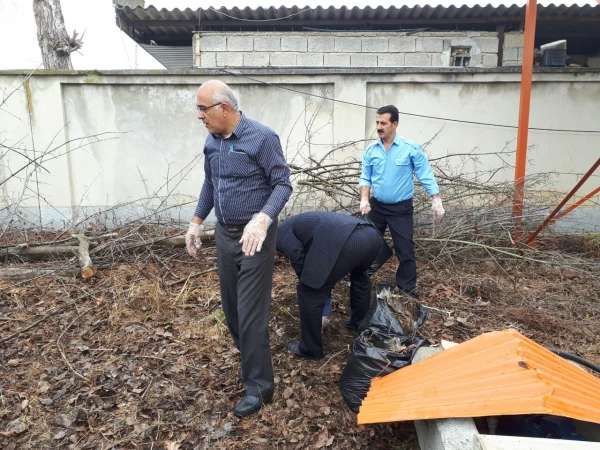 احیای آیین خانه تکانی و پاکسازی محوطه پردیس دکتر شریعتی 5