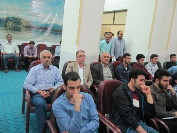 مراسم تجلیل از اساتید،دانشجویان برتر وکارکنان آموزش پردیس دکتر شریعتی در هفته معلم (دوشنبه 97/02/17 ) 2