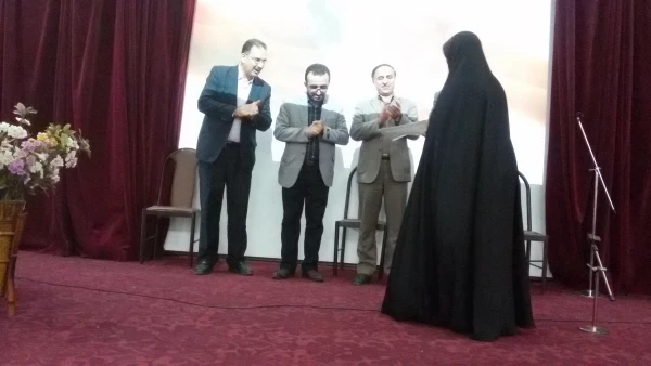 مراسم تجلیل از اساتید،دانشجویان برتر وکارکنان آموزش پردیس دکتر شریعتی در هفته معلم (دوشنبه 97/02/17 ) 2