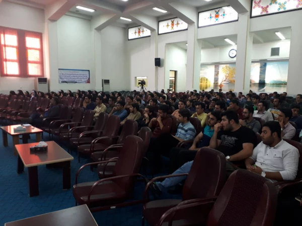 برنامه استانی مناظره با موضوع ریشه مشکلات اقتصادی کشور داخلی؟ یا خارجی ؟  4