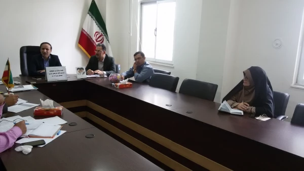 جلسه برگزاری امتحانات نیمسال دوم   (97-96 )
پردیس دکتر شریعتی مازندران 3