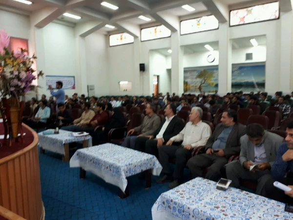 جلسه توجیهی معرفی حوزه های مختلف اداری ، کانونهای فرهنگی و تشکلات دانشجویی پردیس دکتر شریعتی به دانشجویان جدیدالورود روز سه شنبه 1397/07/10 4