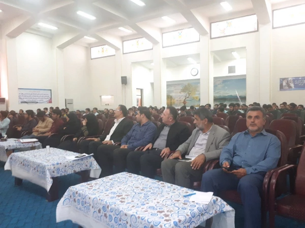 جلسه توجیهی معرفی حوزه های مختلف اداری ، کانونهای فرهنگی و تشکلات دانشجویی پردیس دکتر شریعتی به دانشجویان جدیدالورود روز سه شنبه 1397/07/10 9