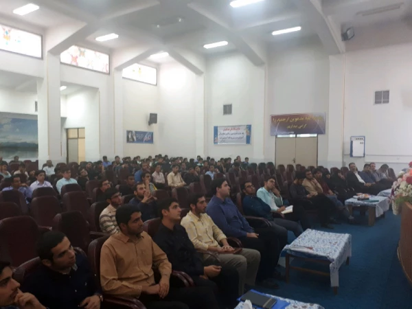 جلسه توجیهی معرفی حوزه های مختلف اداری ، کانونهای فرهنگی و تشکلات دانشجویی پردیس دکتر شریعتی به دانشجویان جدیدالورود روز سه شنبه 1397/07/10 10