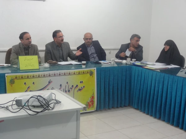 جلسه فعالین فرهنگی و دبیران تشکل ،بسیج ، نشریات ،کانونهای فرهنگی وانجمنهای علمی پردیس دکتر شریعتی با مسئولین پردیس در روز سه شنبه مورخ 97/7/17 2