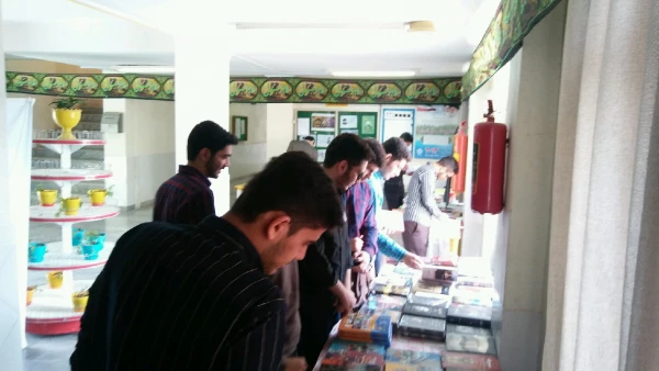 برگزاری نمایشگاه کتاب در پردیس دکتر شریعتی مازندران 2