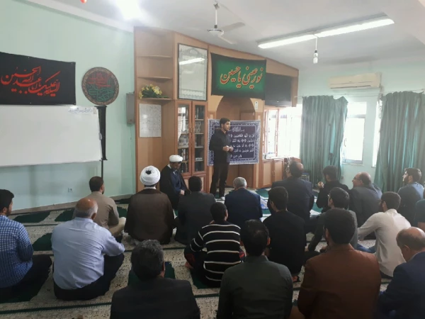 برنامه های هفته قرانی پردیس از جمله قرائت قرآن  ،جزءخوانی ،ختم قرآن کریم ، معنی و تفسیر سوره های کوچک  قرآن 3