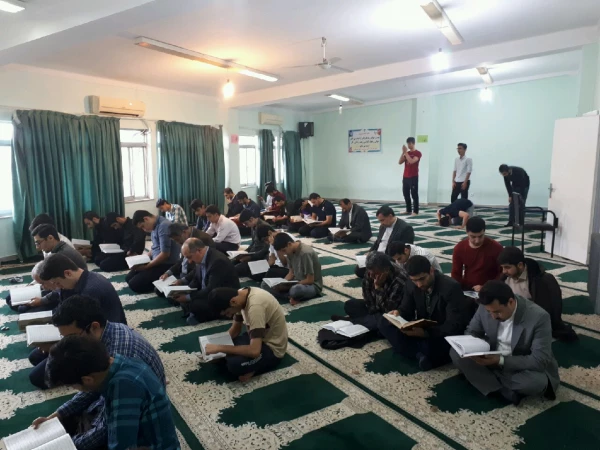 برنامه های هفته قرانی پردیس از جمله قرائت قرآن  ،جزءخوانی ،ختم قرآن کریم ، معنی و تفسیر سوره های کوچک  قرآن 9