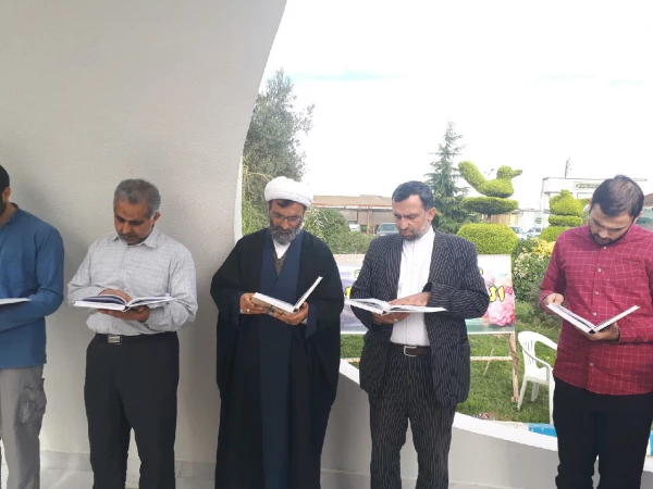 قرائت قران در جوار مزار شهید گمنام پردیس 3