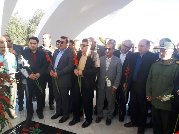 مراسم رو نمایی از یادمان شهید گمنام در پردیس دکتر شریعتی   11