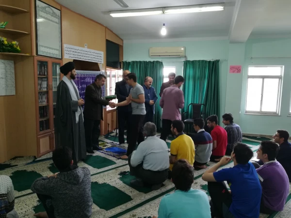 تقدیر از قاریان و مکبرین و مؤذنین پردیس دکتر شریعتی ساری 2