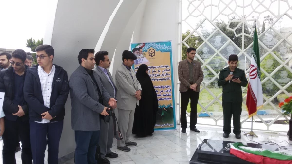 حضور پرشور کارکنان، اساتید و دانشجویان پردیس دکتر شریعتی در مراسم (من هم یک سپاهی هستم) 8