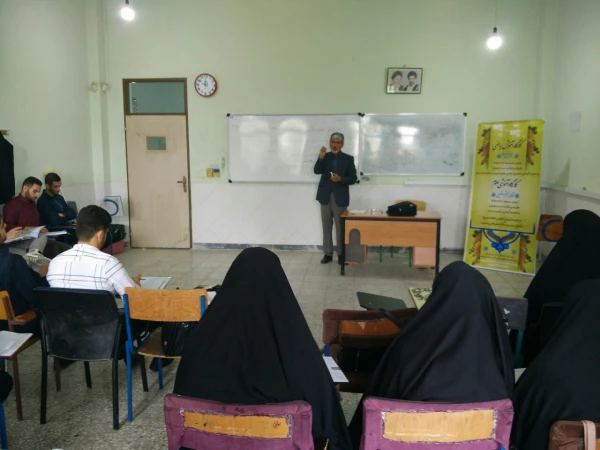 برگزاری کارگاههای آموزش علوم تجربی و آموزش ریاضی 5