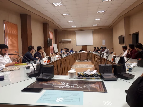 برگزاری نشست، به منظور آشنایی با منابع و گرایشهای مقطع کارشناسی ارشد رشته ادبیات فارسی 4