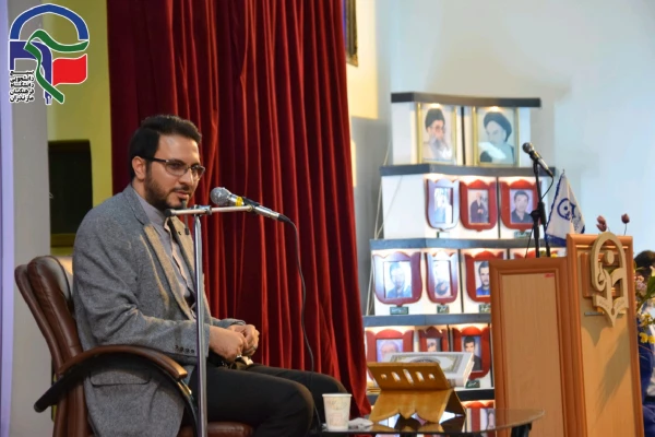 محفل انس با قران کریم با حضور قاری بین اللملی استاد حامد شاکرنژاد 5