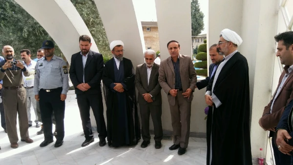 همزمان با هفته دفاع مقدس
مراسم تجدید میثاق با شهدا در دانشگاه برگزار شد 8