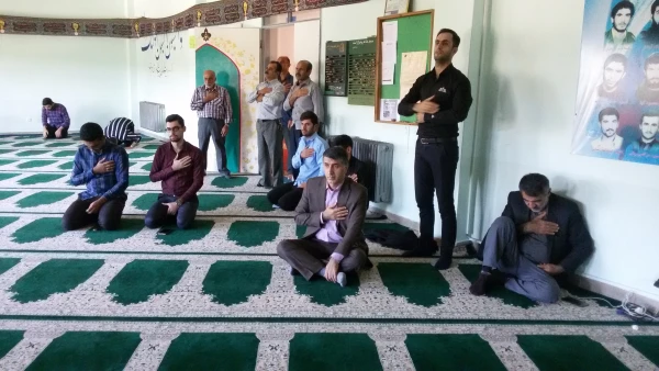 برگزاری مراسم عزاداری و زیارت عاشورا به مناسبت اربعین حسینی در نمازخانه پردیس دکتر شریعتی 3