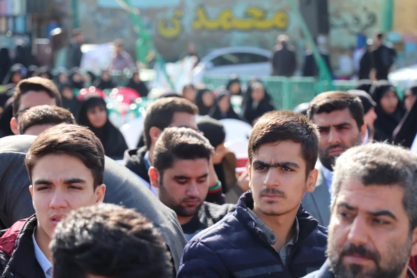 شرکت پرشور دانشجویان، کارکنان، ریاست و نهاد رهبری دانشگاه فرهنگیان مازندران در راهپیمایی روز 13 آبان 98 9