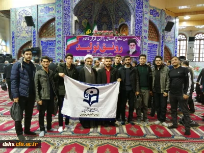 شرکت تعدادی از دانشجویان پردیس دکتر شریعتی درنماز  جمعه  ساری                                                                         