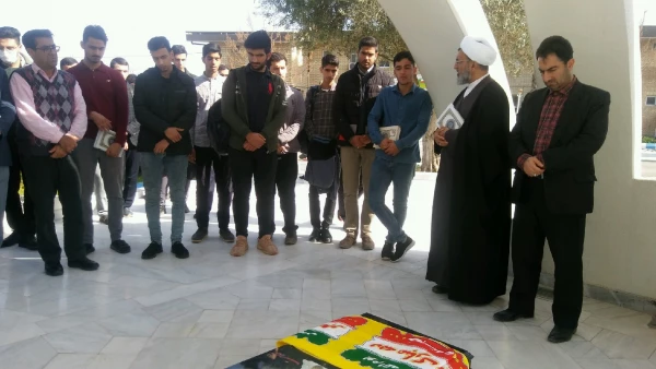 زیارت مزار شهید گمنام  2