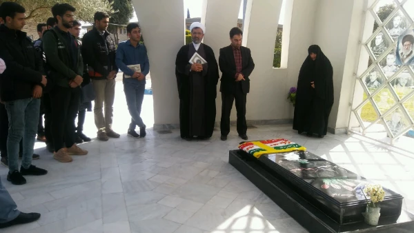 زیارت مزار شهید گمنام  4